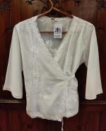 Blusa de algodón bordada a mano