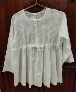 Cotton blouse with handembrodieries